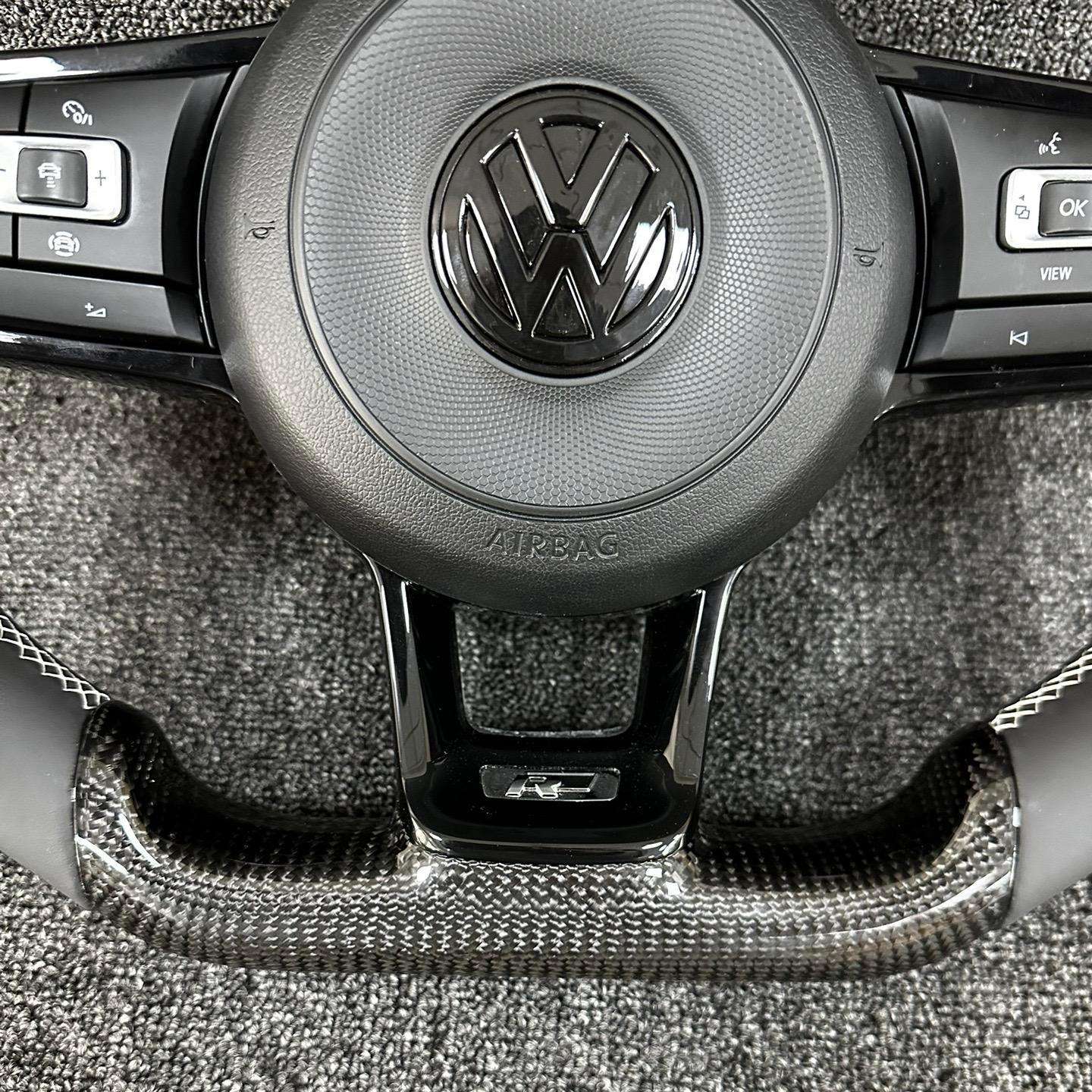 Volkswagen GTI Golf 7 7,5 Polo 6R Passat B8 Carbon Lenkrad DSG