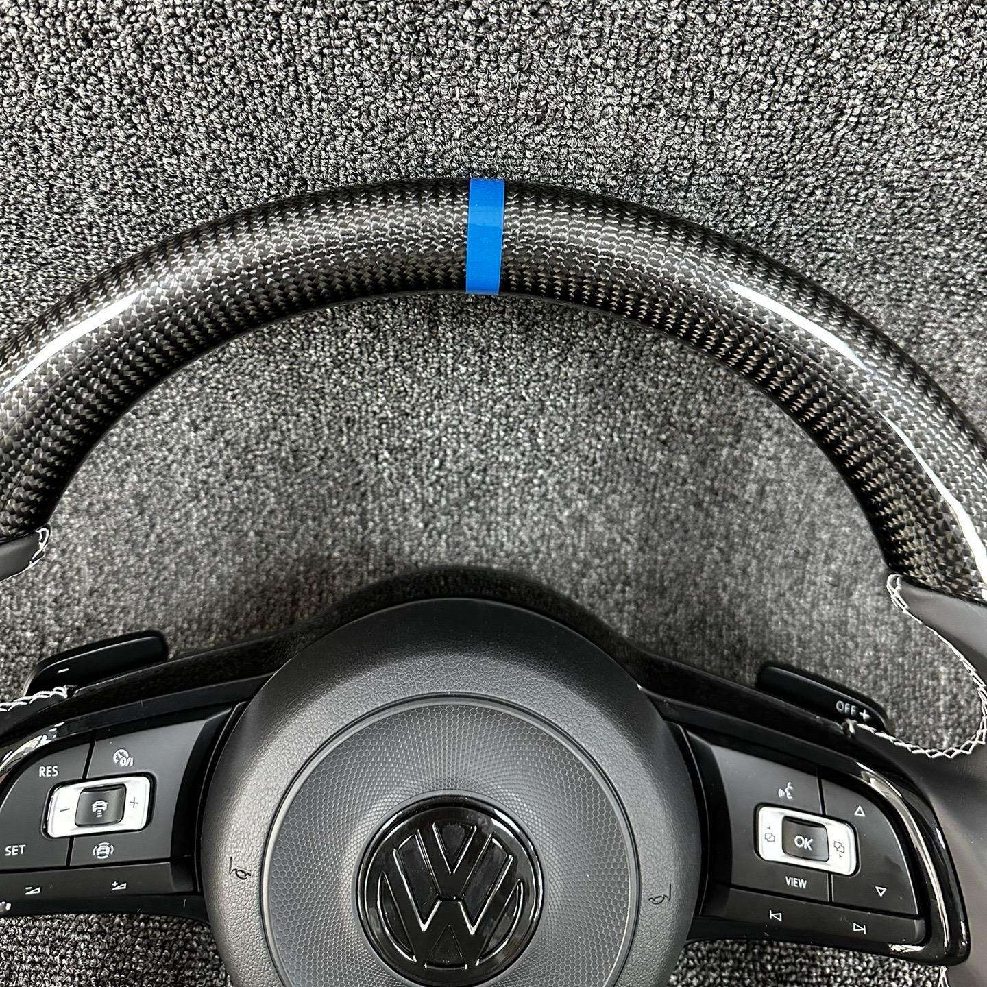 Volkswagen GTI Golf 7 7,5 Polo 6R Passat B8 Carbon Lenkrad DSG